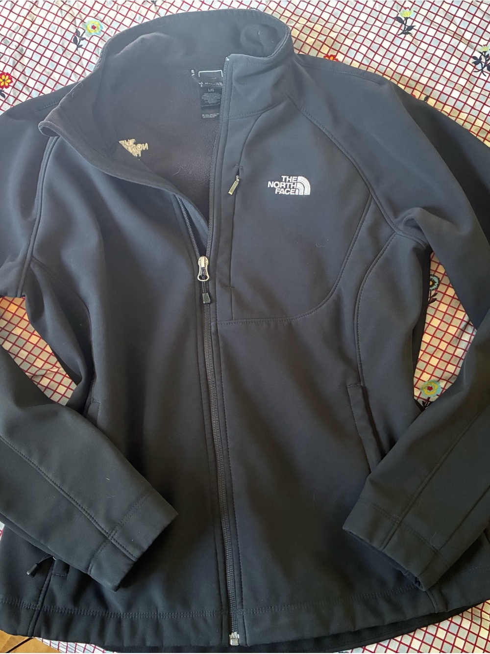 The North Face women’s Black Softshell Jacket
